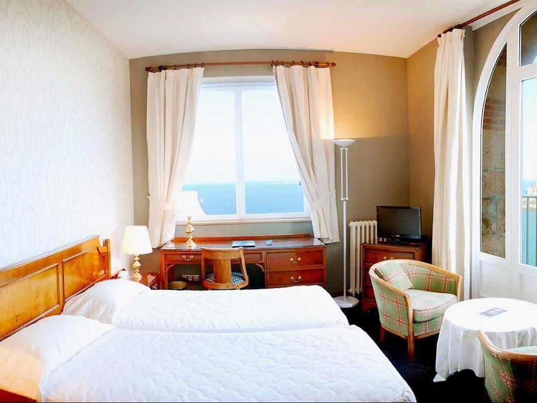 Hotel Le Manoir Du Sphinx Perros-Guirec Exterior foto